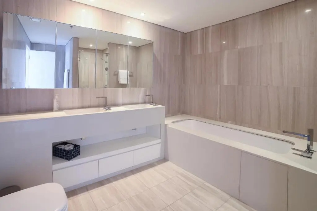 D1 Tower - 2BR Apartment - Allsopp&Allsopp