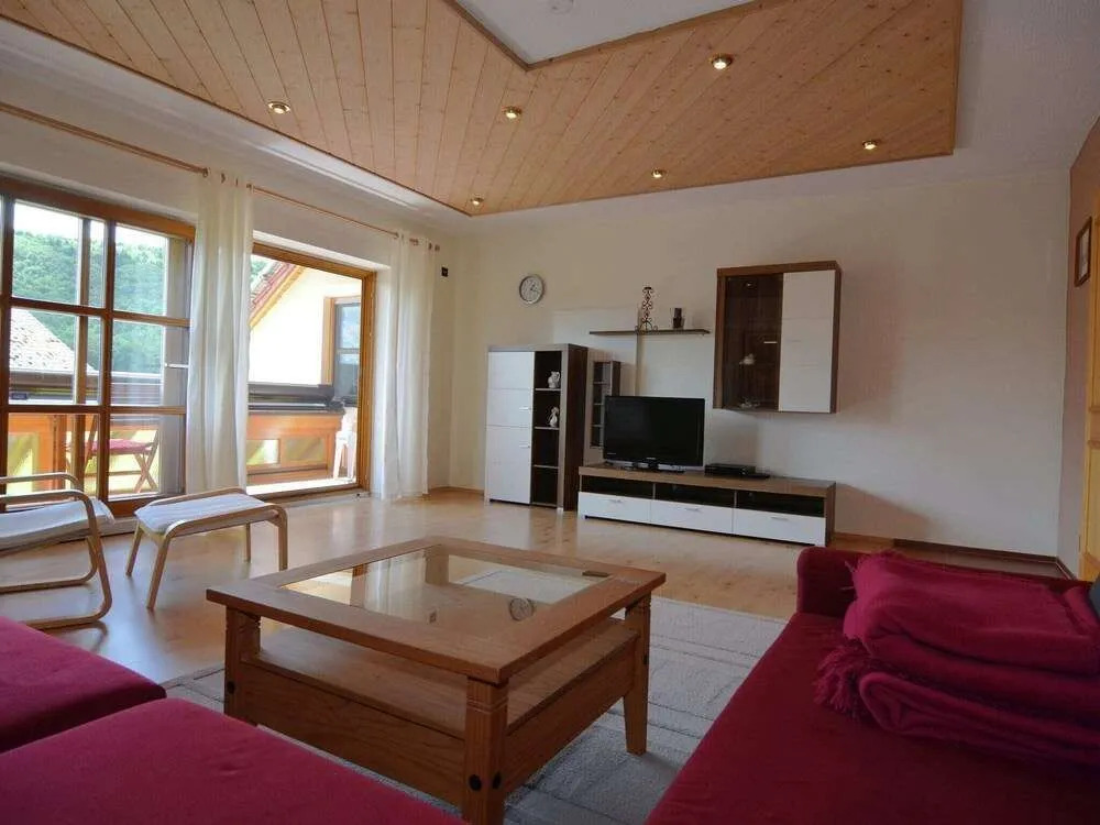 Homely Apartment with BBQ in Riedenburg Prunn near Forest