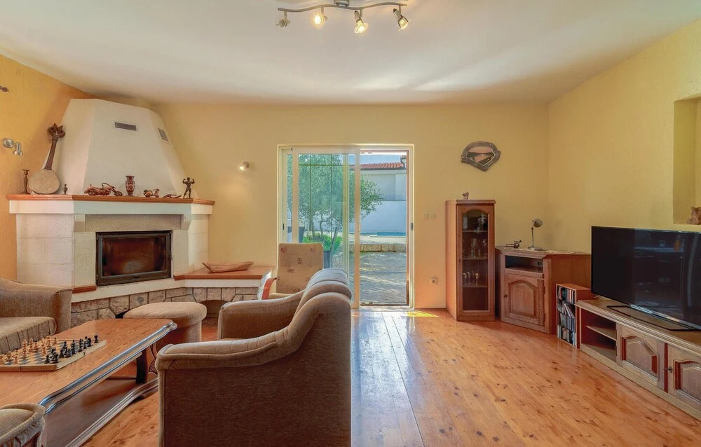 Two-Bedroom Holiday Home Jezera With A Fireplace 05