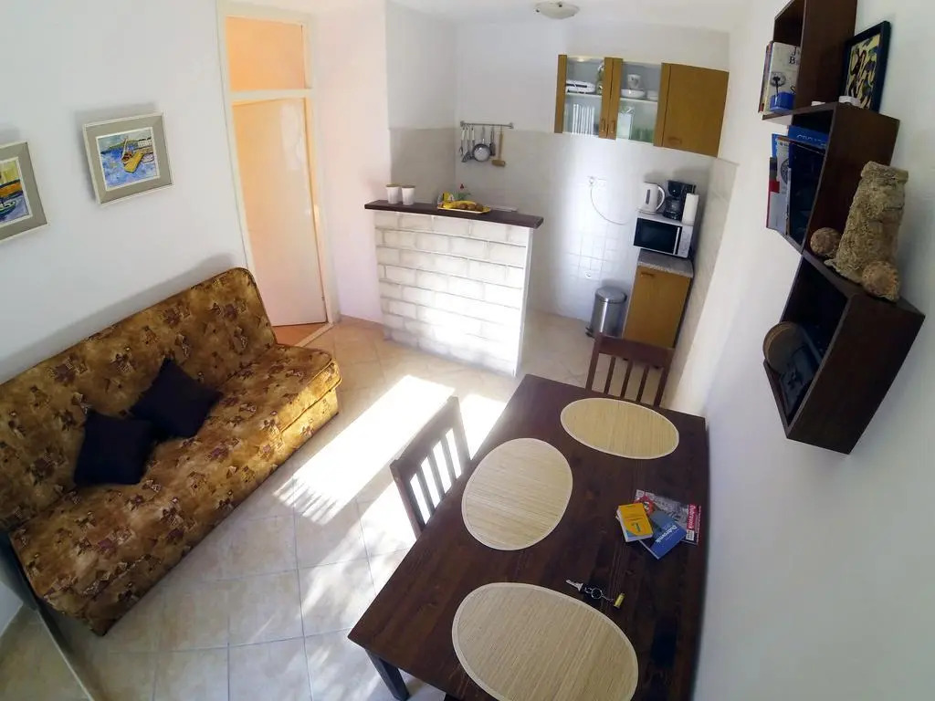 Apartment Lara