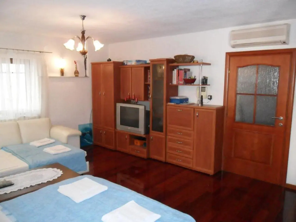 Apartments Štefanac