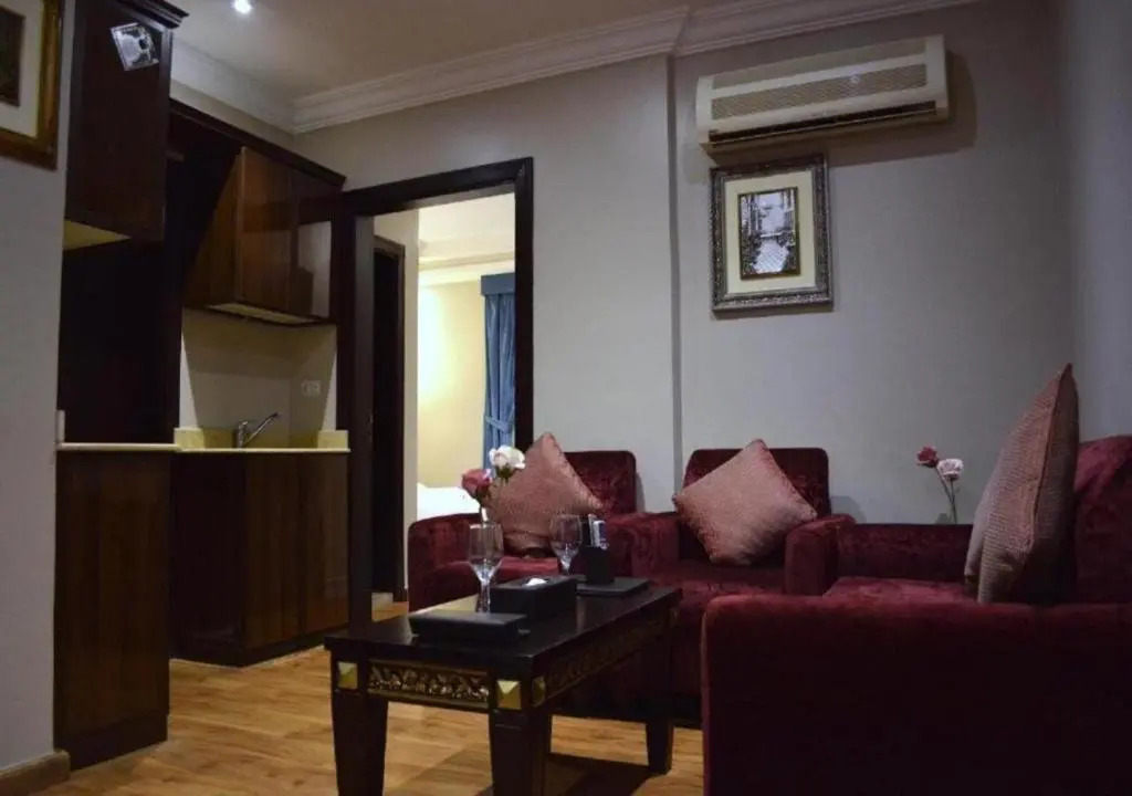 Tobal Al Hamra Hotel Apartments