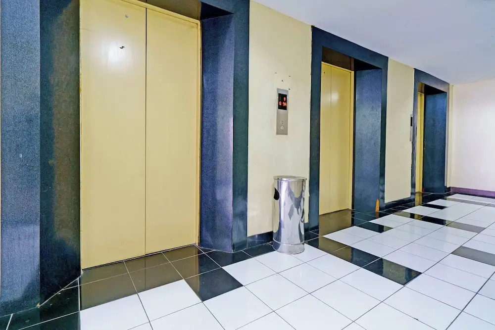 OYO Life 92978 Apartement Gateway Cicadas By Az Pro