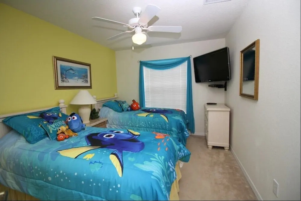 Exotic Nest 5 Bedroom Home by Redawning