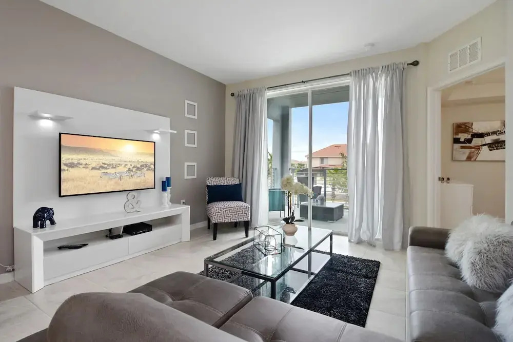 201 Apartment Storey Lake 46657/46937