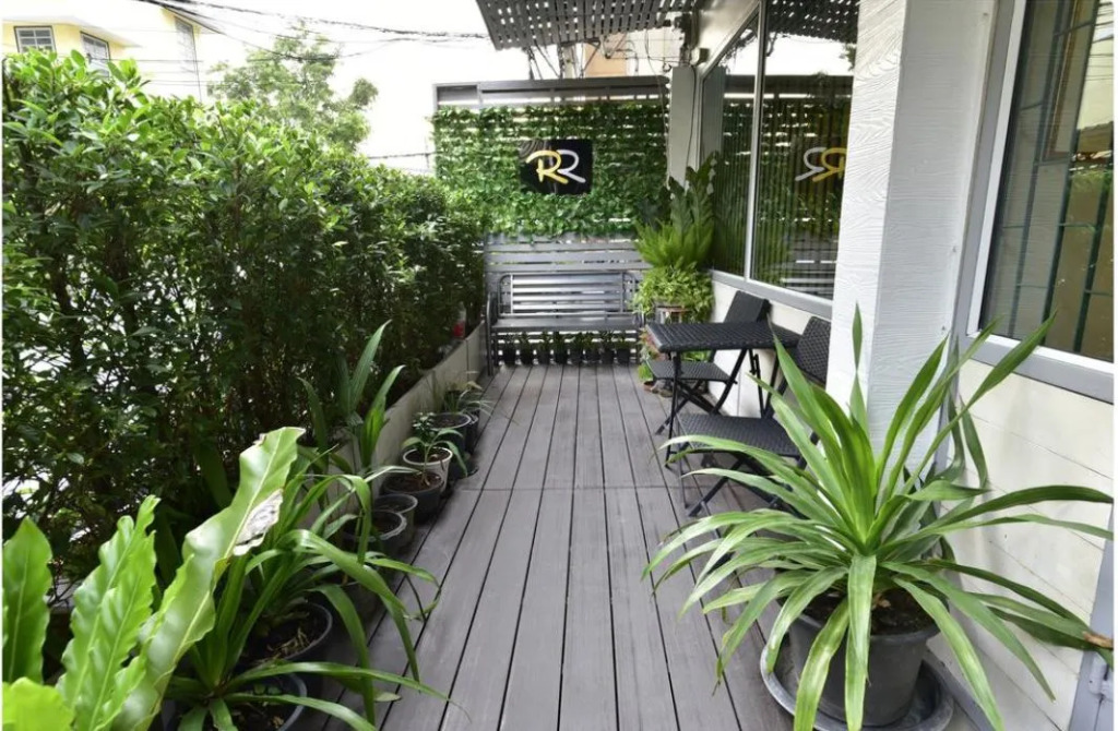 Ratchadamnoen Residence