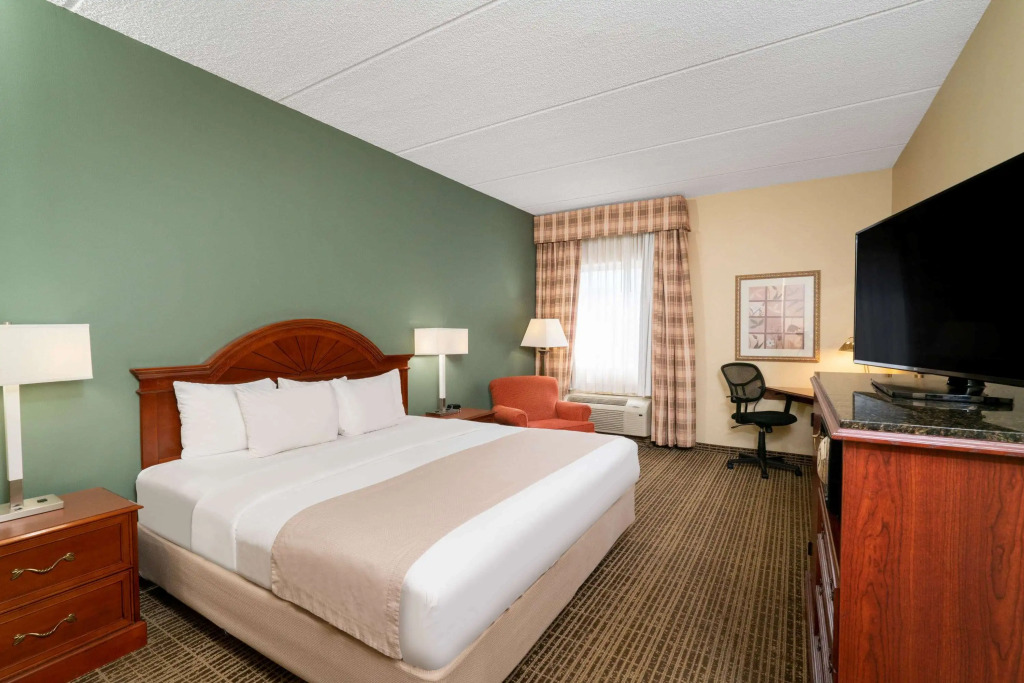 Baymont by Wyndham Knoxville/Cedar Bluff