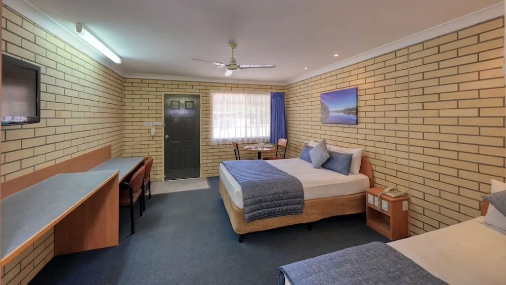 Riverland Motor Inn