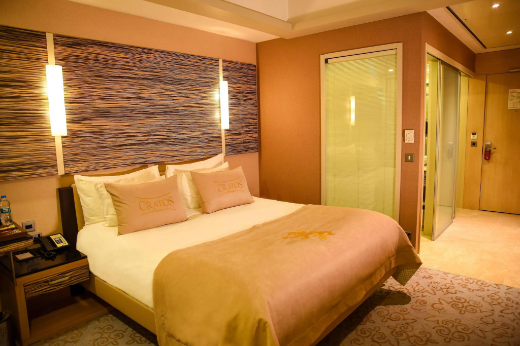 Cratos Premium Hotel Casino & SPA