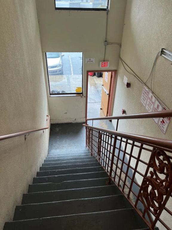 Metro Inn & Suites