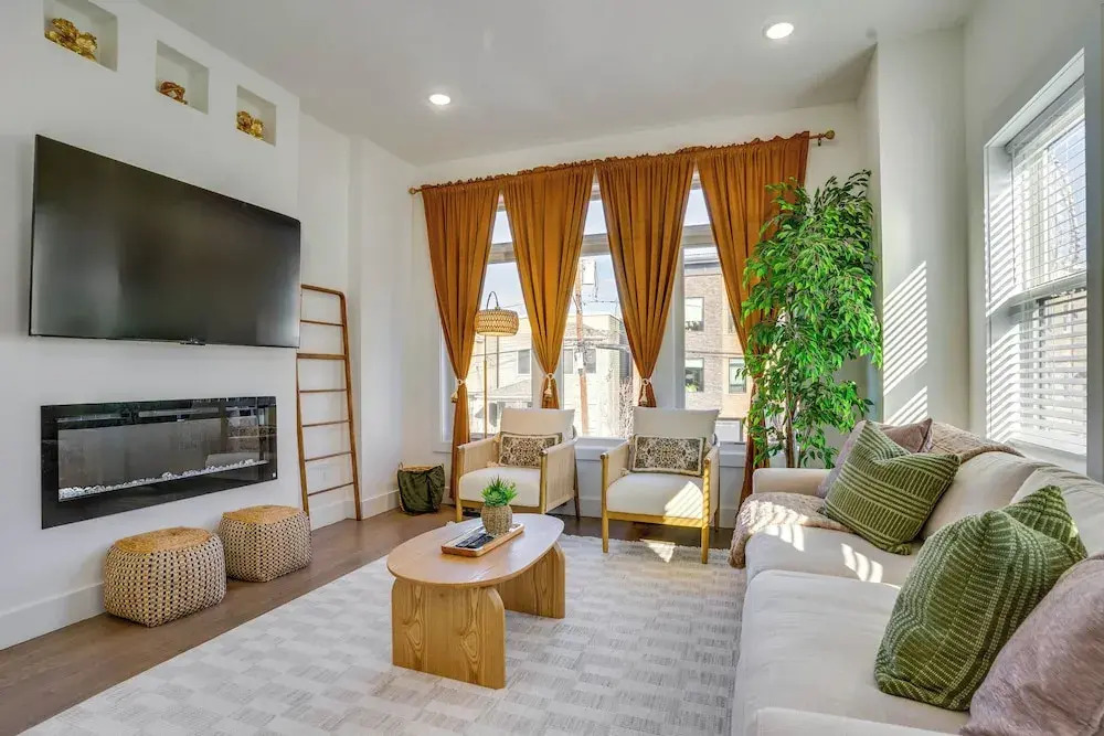 Spacious & Upscale Family Retreat: 5 Mi to NYC