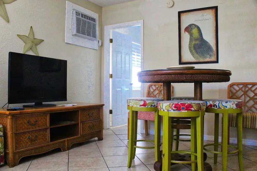 Coconut Grove Beach Resort Suite 5