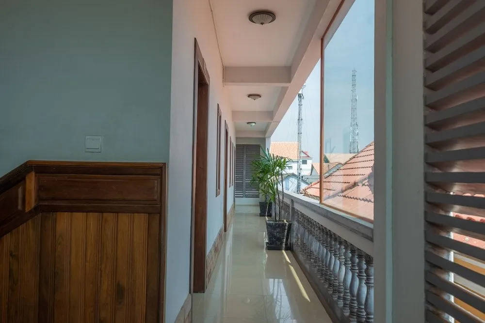 160 Angkor Villa