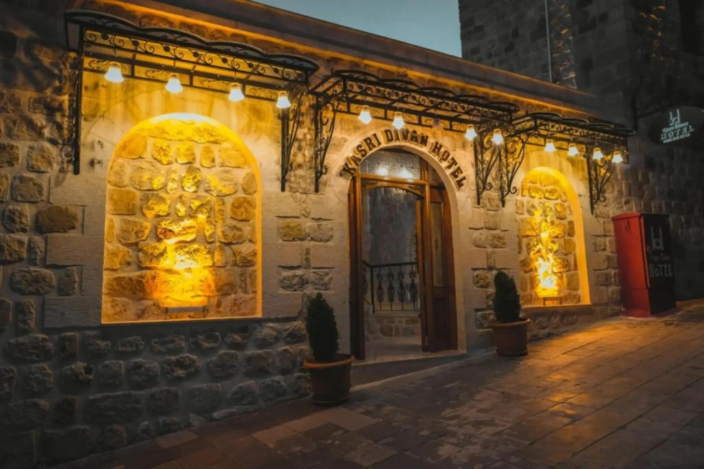 Kasr-i Divan Hotel