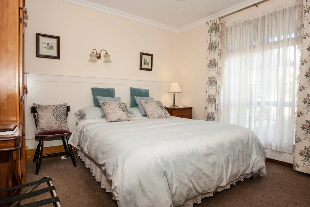 Ardmor Country House