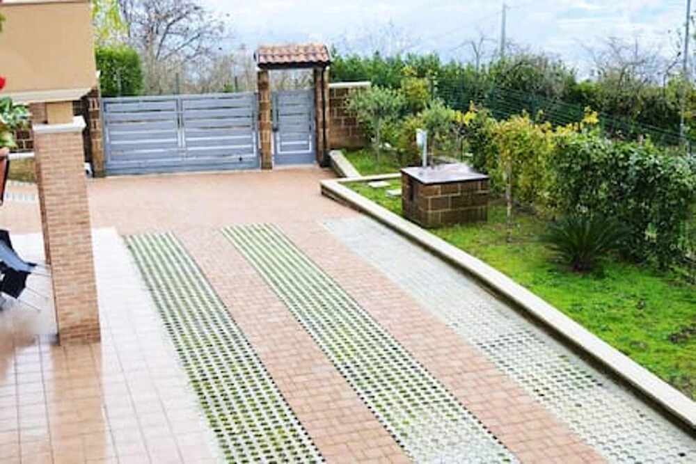 Apartment With 3 Bedrooms in Avellino, With Wonderful Mountain View, Shared Pool and Enclosed Garden