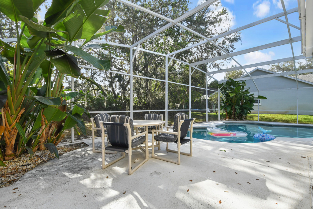 Floridian Pool Home close to Disney  , Davenport, US