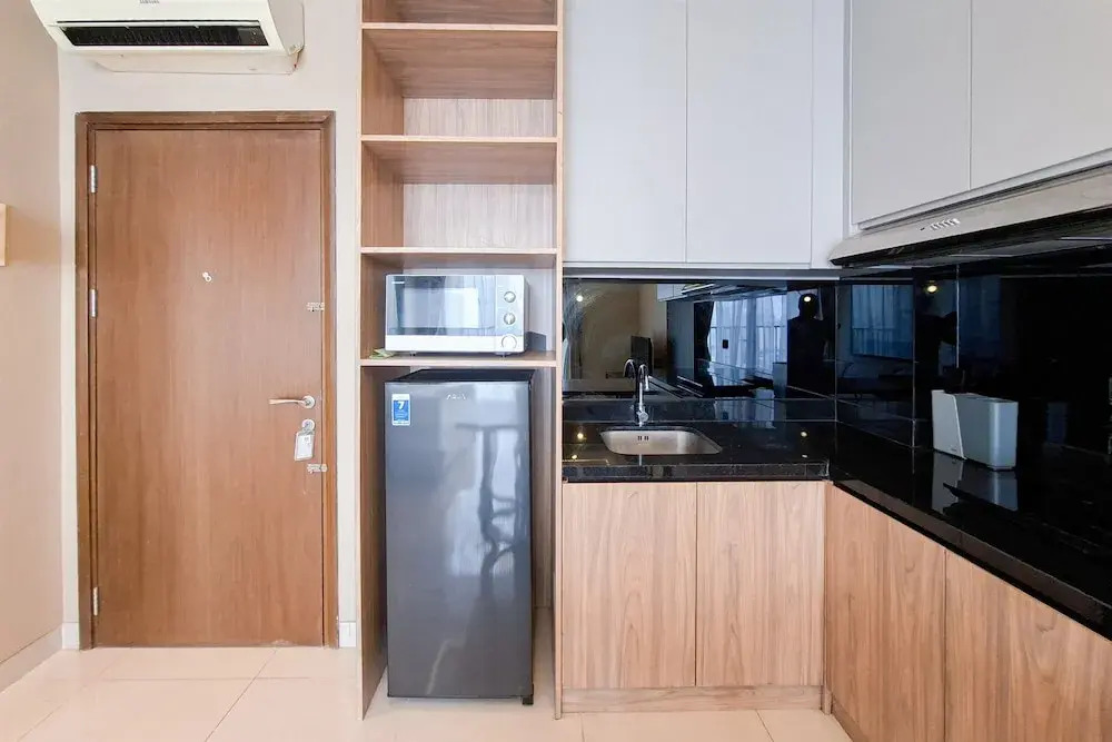 Cozy Living 2Br At Ciputra International Apartment