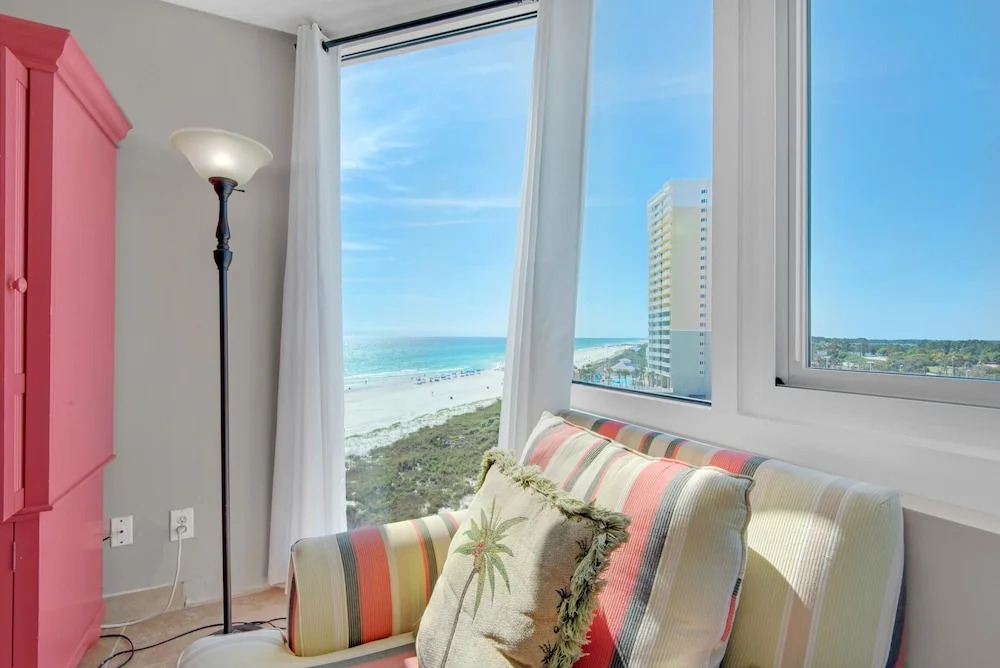 Top Of The Gulf 824