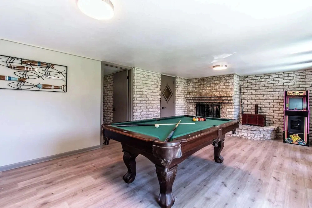 Sleeps 33 - Oceanfront Luxury 2 Pools & 2 Houses