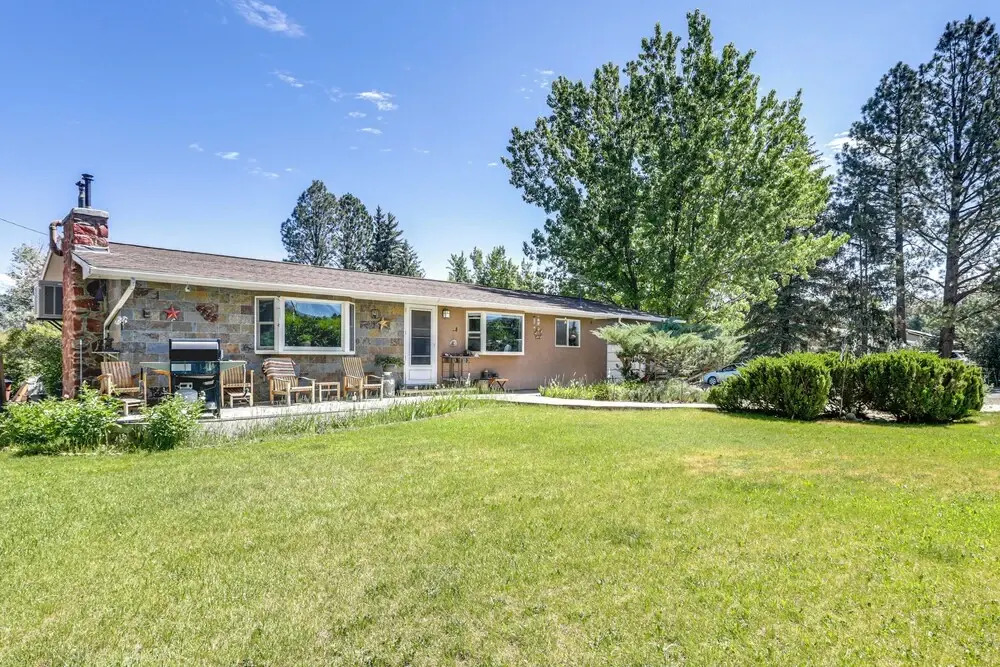 Walk to Main St: Carbondale Apt w/ Shared Patio