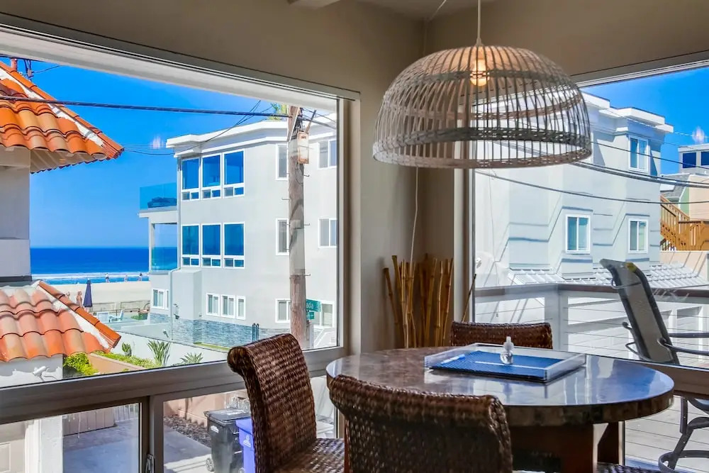 South Shore 4 7 Bedrooms 5 Bathrooms Home