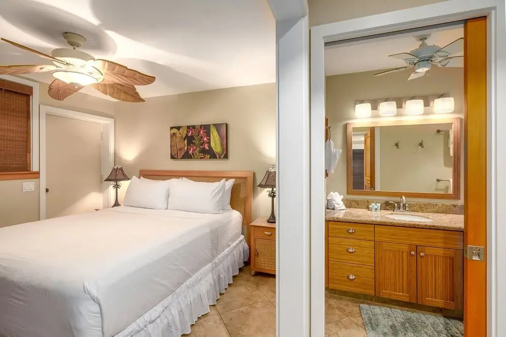 Hale Hui Kai 106 - Beautiful Ground Floor Unit, on Keawakapu Beach, Split AC!