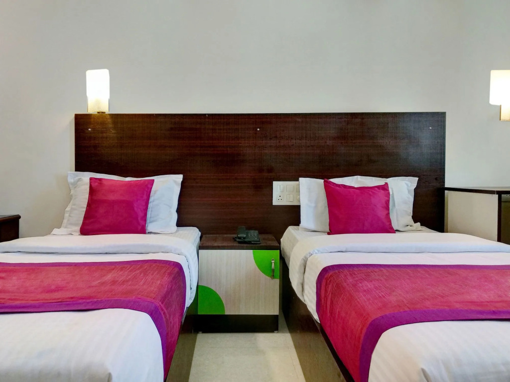 OYO 11683 Hotel YMCA