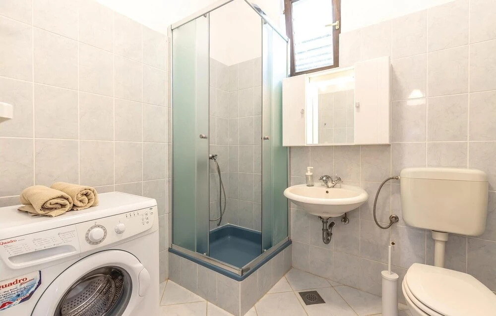 Amazing Home in Jadranovo With Wifi, 3 Bedrooms and Outdoor Swimming Pool