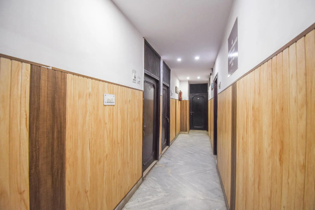 OYO 75478 Tshool Budget Motel