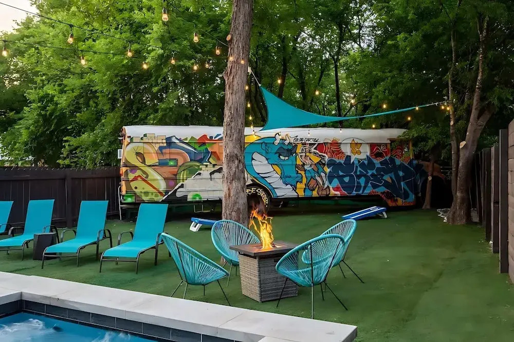 Downtown Austin Oasis w Pool & Hot Tubsleeps 18