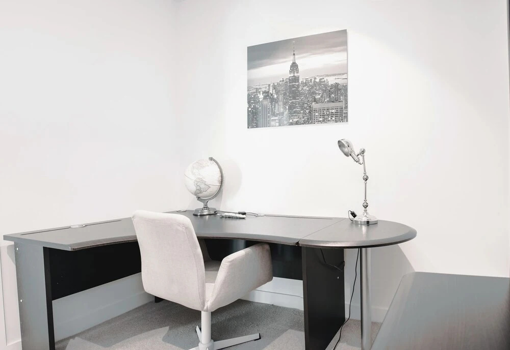 EPORO Tower Modern Apartments Melbourne Central CBD
