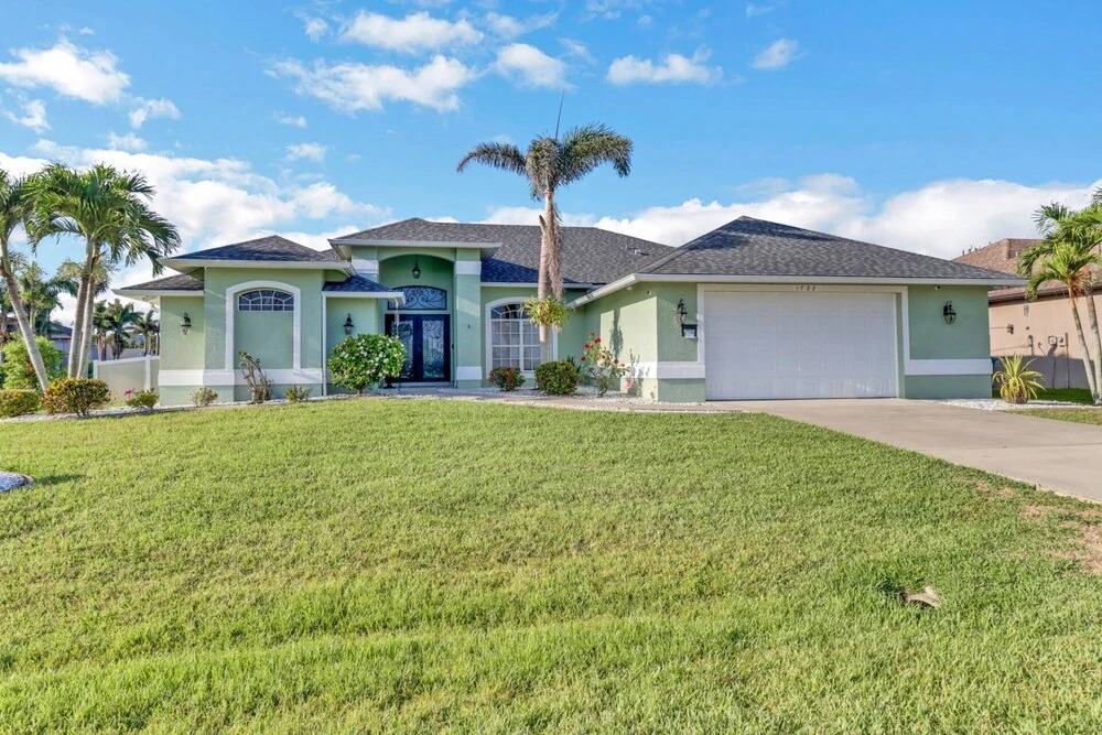 1722 SW 38th Ter