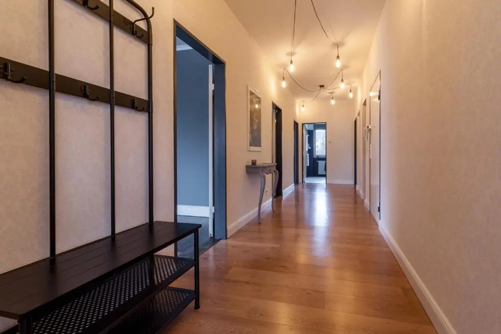 zentrales 130 qm Design-Appartement mit Extras