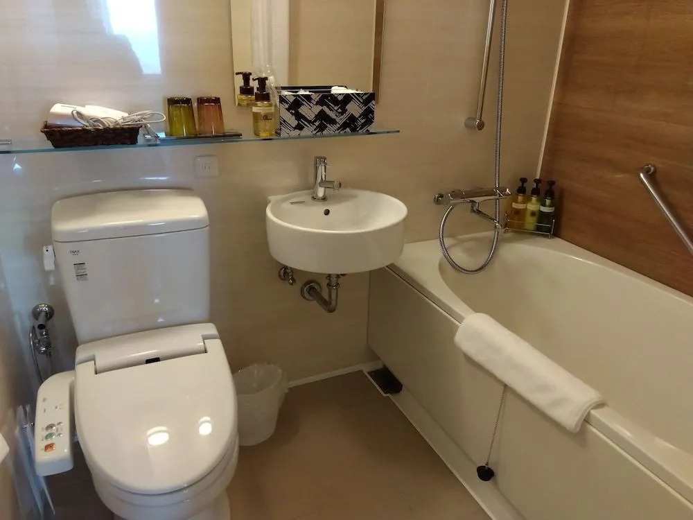 Odysis Suites Osaka Airport Hotel
