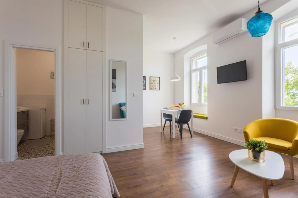 BU2 Pula Studio Apartment