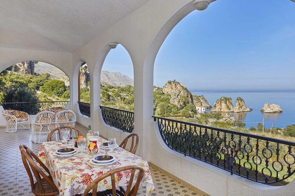Villa Del Carrubo