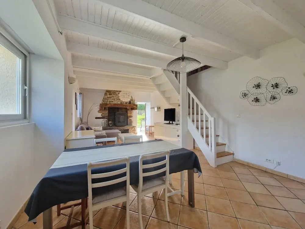 Countryside Holiday Home Near the Beach
