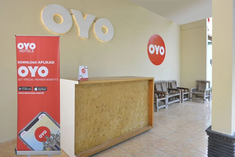 OYO 810 Idola Residence