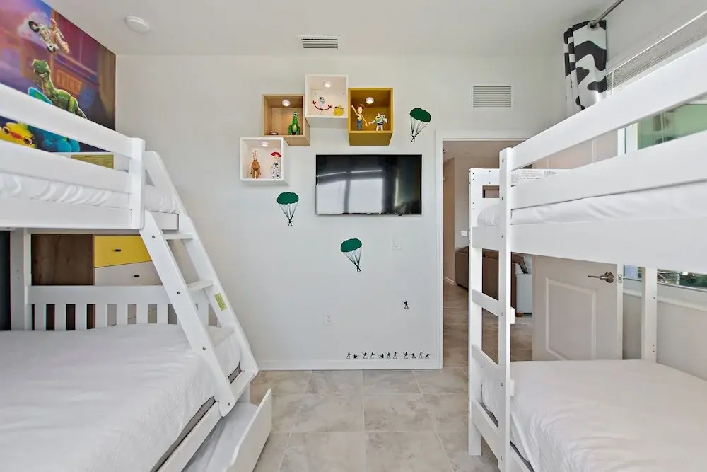 Duck House at Storey Lake by Shine Villas #992 apts