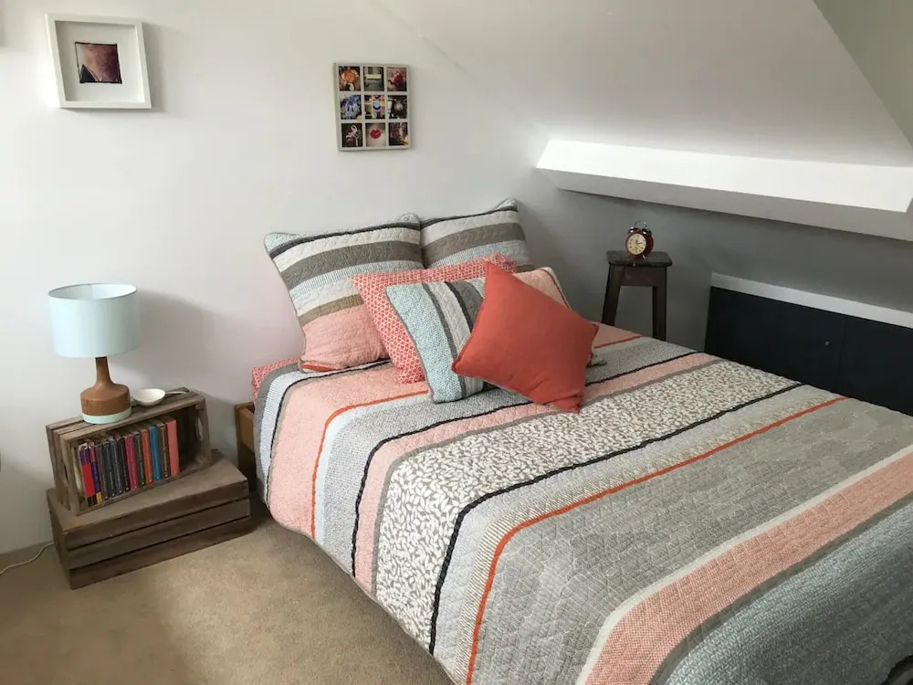 Colourful Darlinghurst Home In Perfect Location by Hyde Park