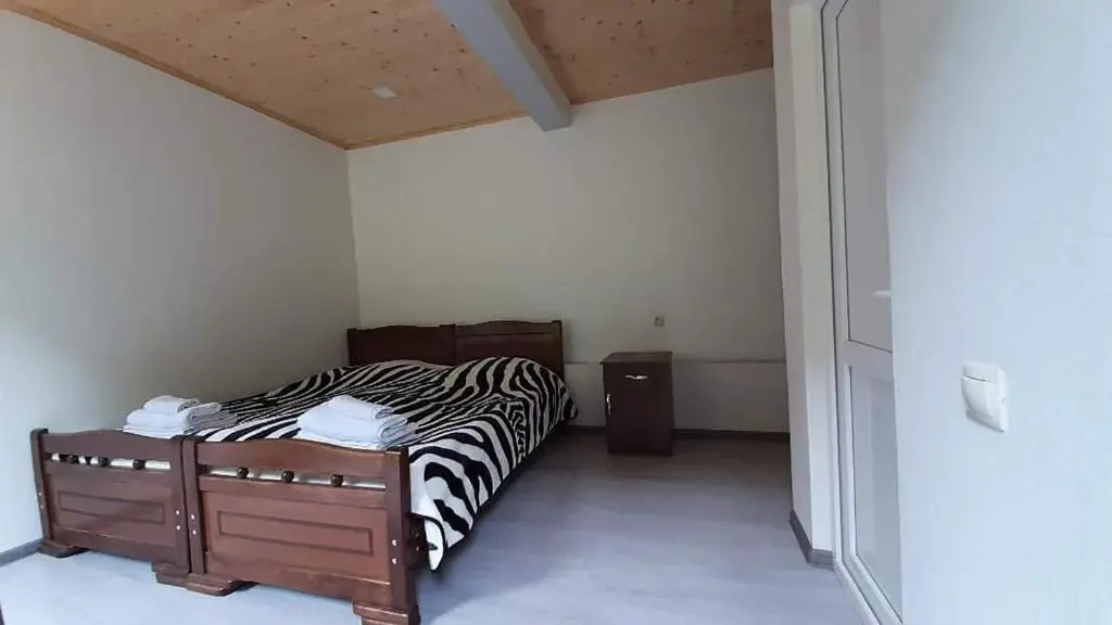 Guest house-Lile