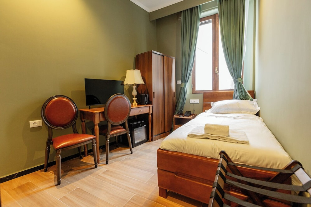 Modi Hotel