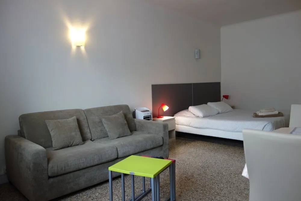 Studio Petit Juas