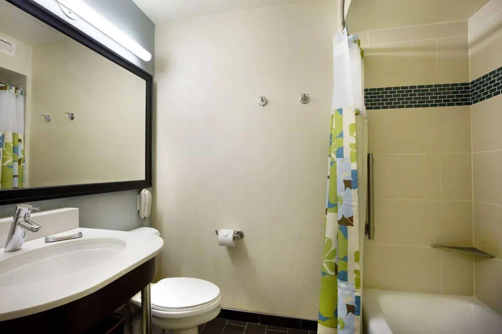 DoubleTree by Hilton Alana - Waikiki Beach