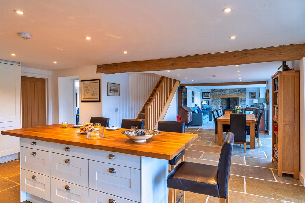 Riverside Home in Devon With Stunning Views