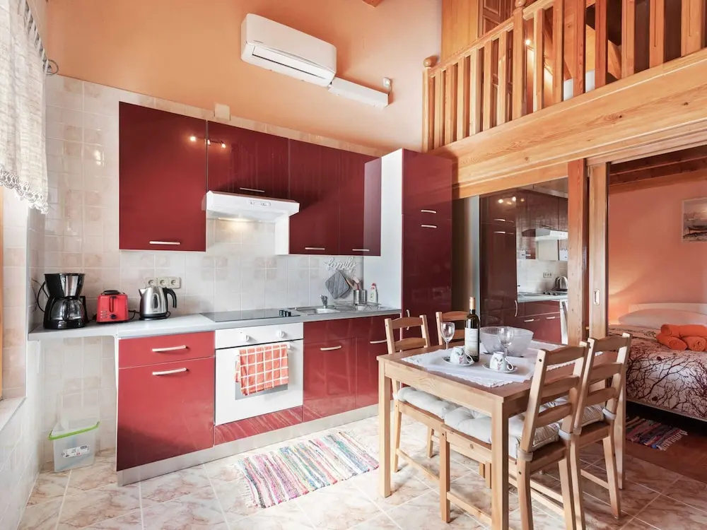Pleasant Holiday Home in Polača with Swimming Pool