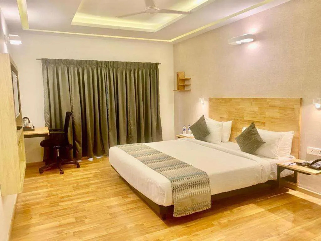 Click Hotel DBR