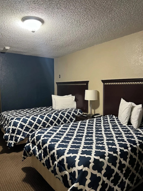 Triangle Inn Motel