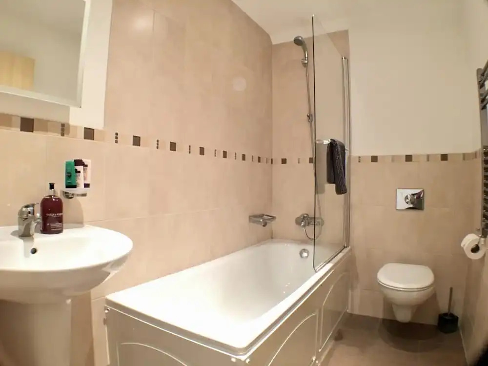 Luxurious Wessex Apartment